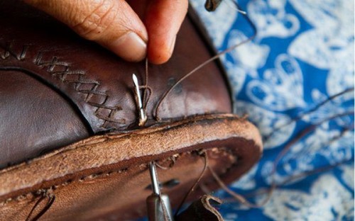 How to Choose a True Custom Leather Shop in Hoi An | Bebi Leather Guide